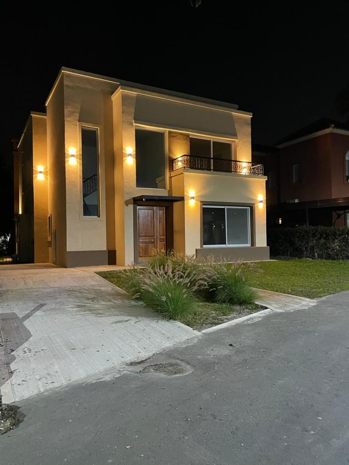 CASA EN VENTA A ESTRENAR EN BARRIO CERRADO EN MUÑIZ