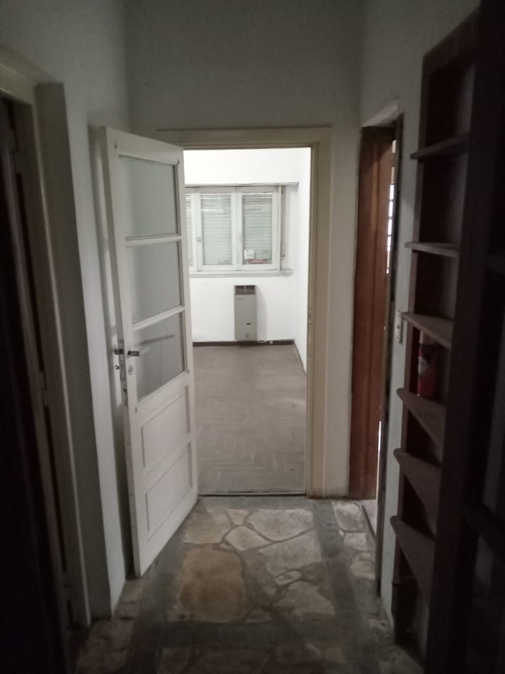 CASA EN DOS PLANTAS DE 4 AMBIENTES EN MUÑIZ