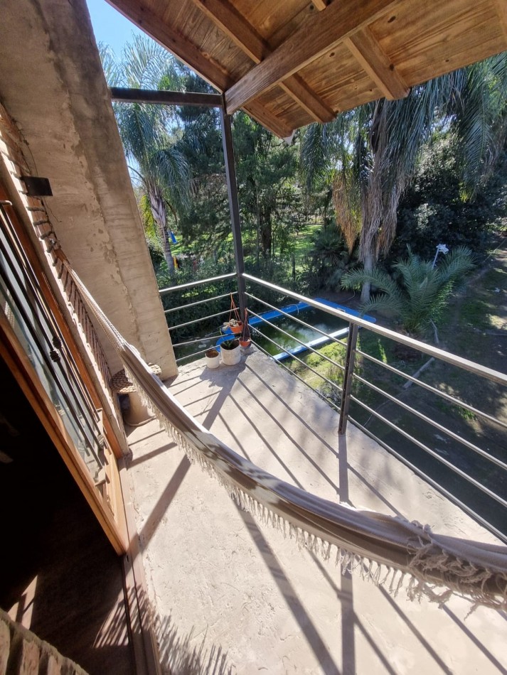 CASA CON PILETA EN MALVINAS ARGENTINAS