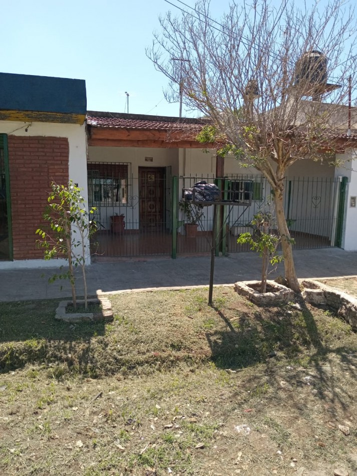 CASA EN VENTA EN JOSE C PAZ