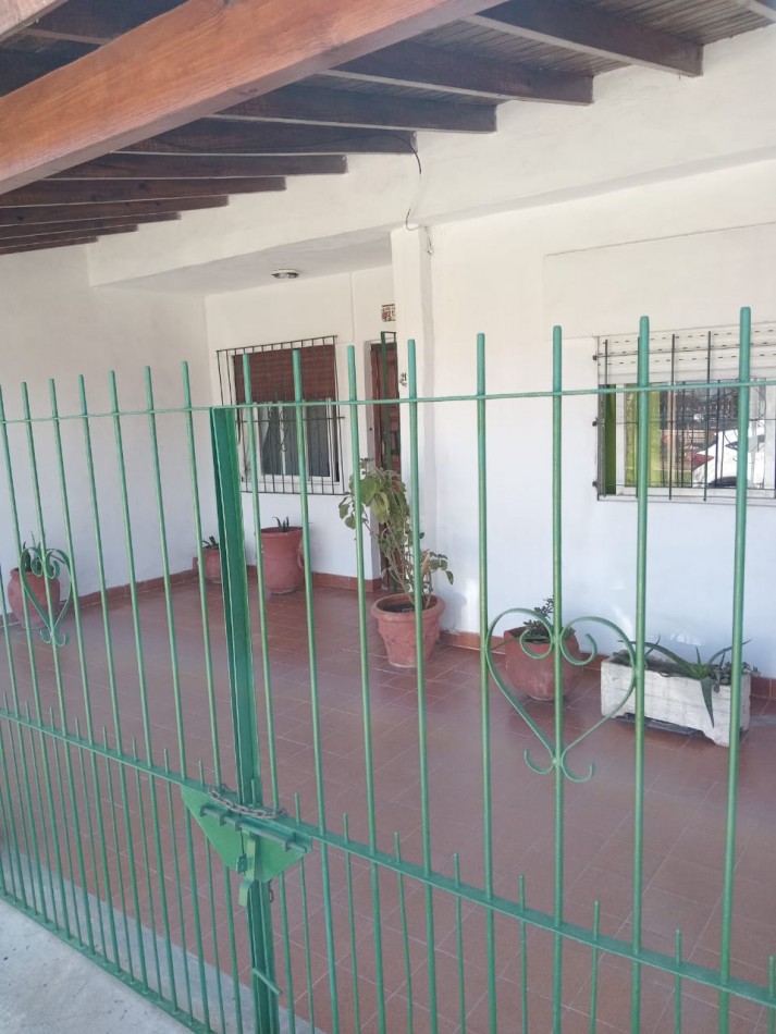 CASA EN VENTA EN JOSE C PAZ