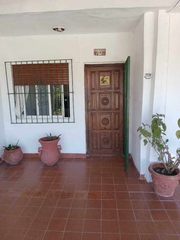 CASA EN VENTA EN JOSE C PAZ