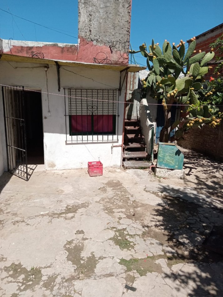 CASA EN VENTA EN JOSE C PAZ