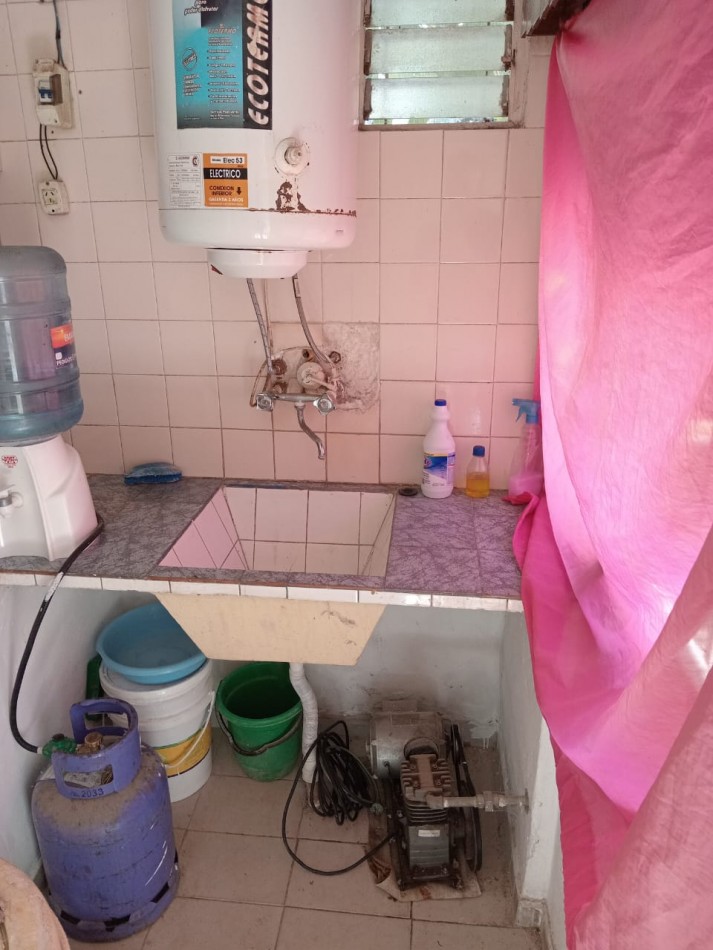 CASA EN VENTA EN JOSE C PAZ