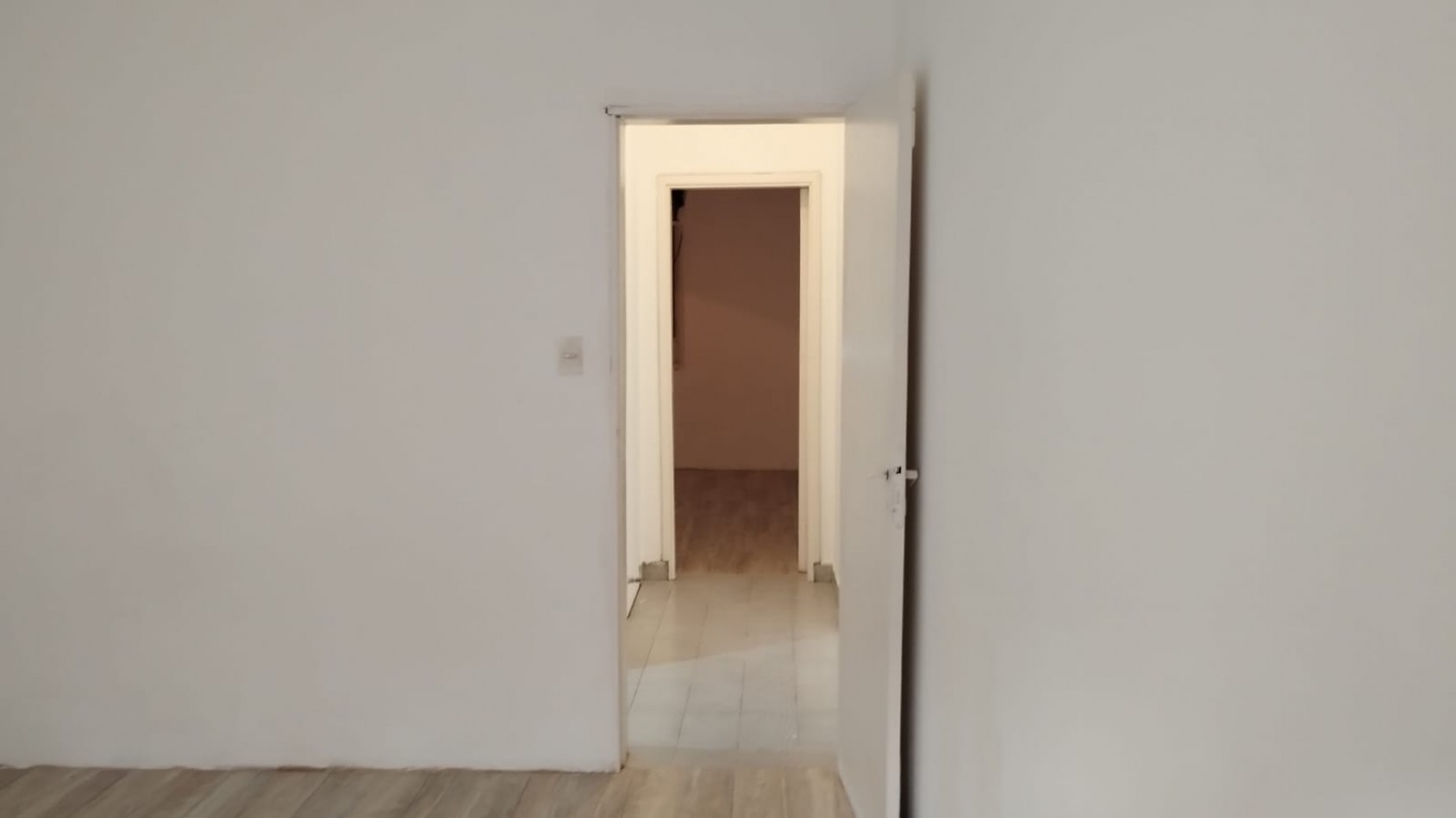 CASA  DE 3 AMBIENTES CON DEPARTAMENTO EN JOSE C PAZ