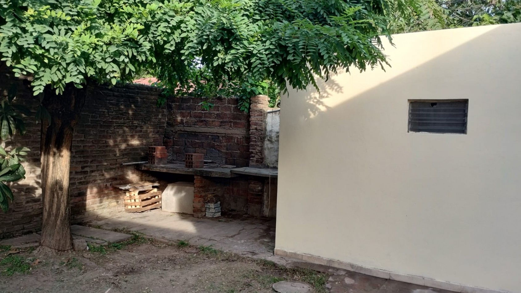 CASA  DE 3 AMBIENTES CON DEPARTAMENTO EN JOSE C PAZ