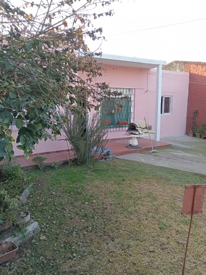 CASA DE 3 AMBIENTES EN EL TALAR