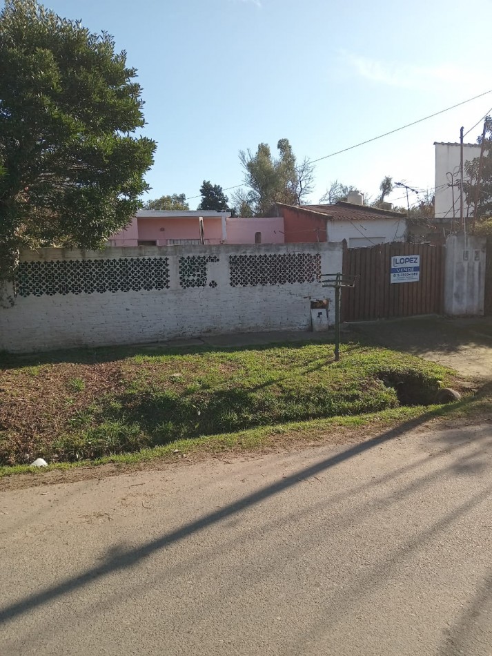 CASA DE 3 AMBIENTES EN EL TALAR