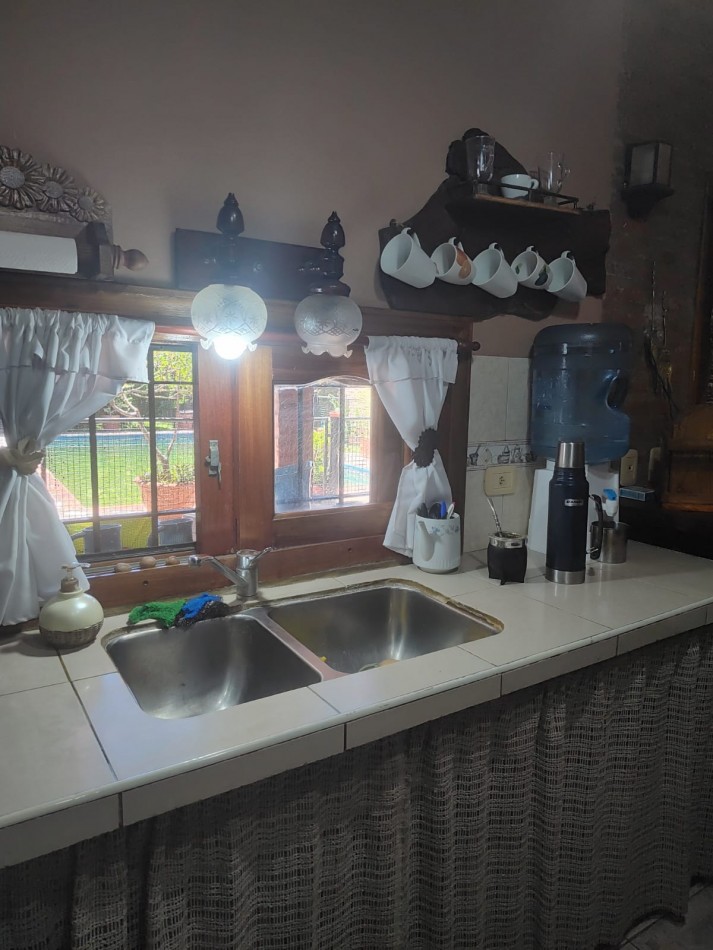CASA EN VENTA CON PILETA EN DON TORCUATO 
