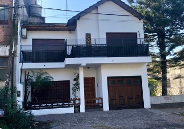 CASA EN DOS PLANTAS DE 4 AMBIENTES EN MUÑIZ